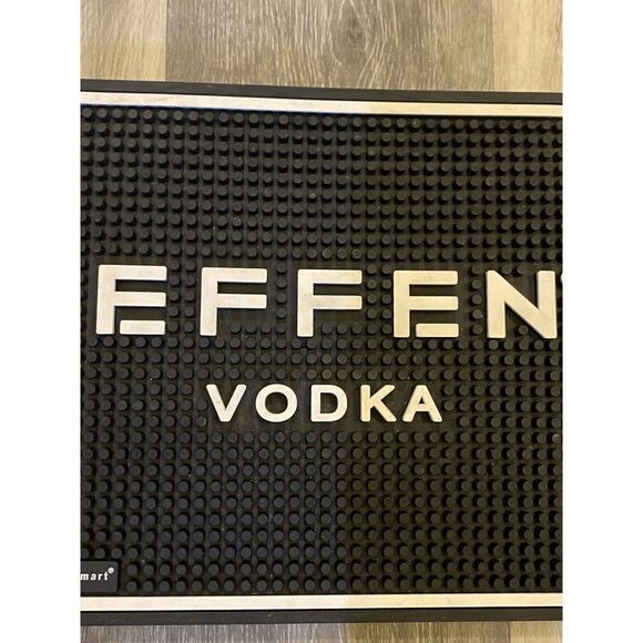 2010 Effen Vodka Rubber Bar Spill Mat box shape 13.5" x 10.5" - Picture 6 of 7